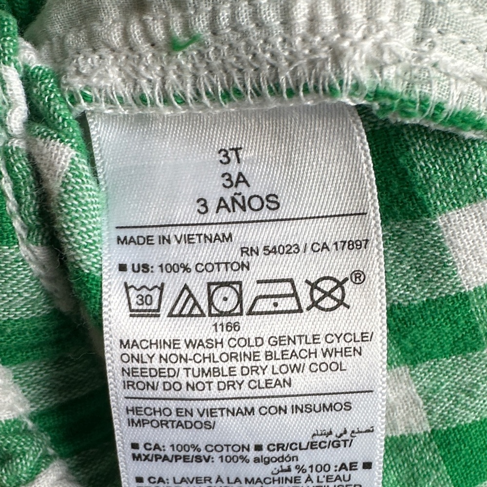 Old Navy Girls Green Gingham Shorts - Picture 4 of 4